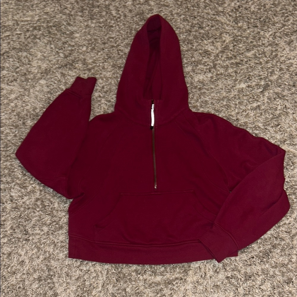 Lululemon Cropped Scuba - Picture 2 of 3